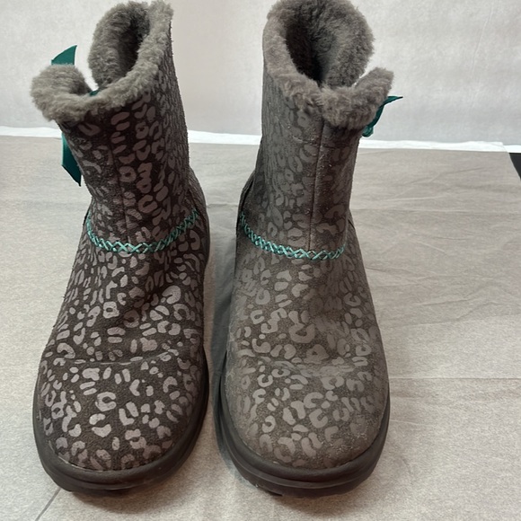 Ugg I ❤️Ugg boots in excellent preowned condition - Picture 9 of 12
